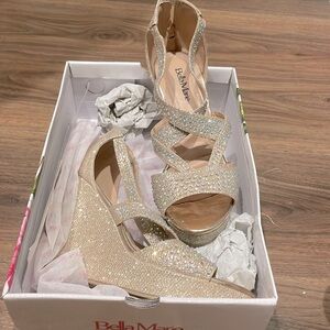 Bella Marie wedge women’s size 8.